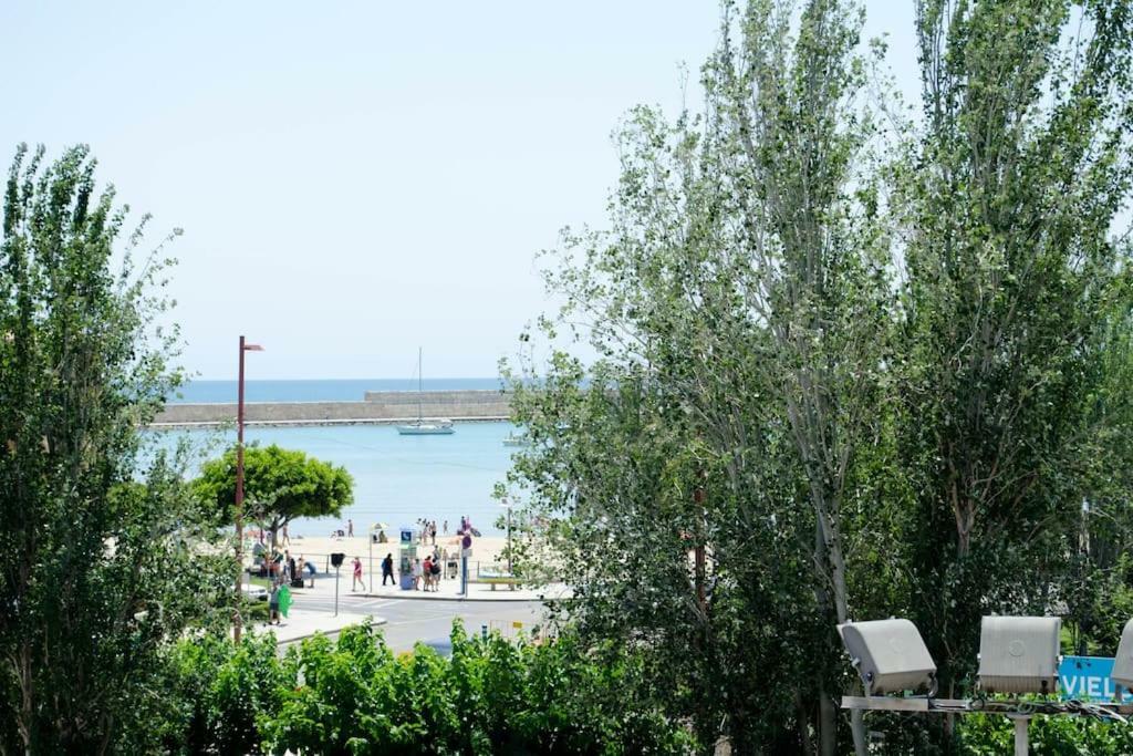 Primera Linea En Playa Sur. Plaza Constitucion Peñíscola Екстериор снимка